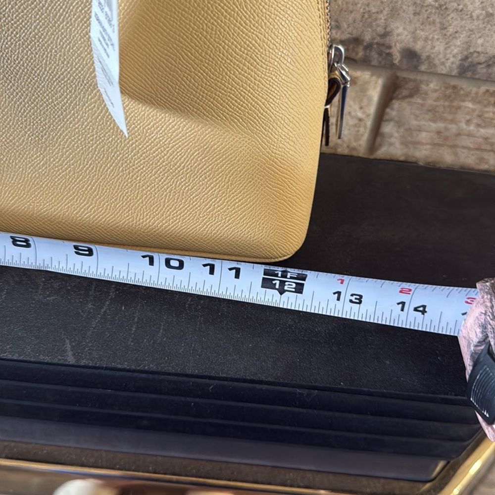 NWT COACH Soft Yellow Katy Satchel - Picture 4 of 8